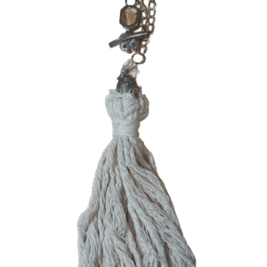 Borla de Macramé Artesanal.